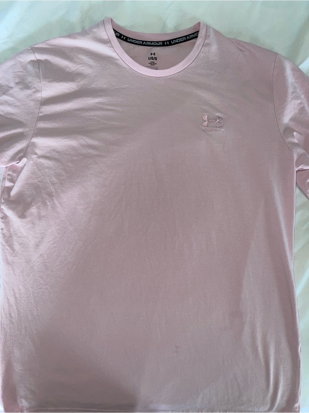Under Armour Men’s Light Pink Short Sleeve Crew T-Shirt (new without tags)